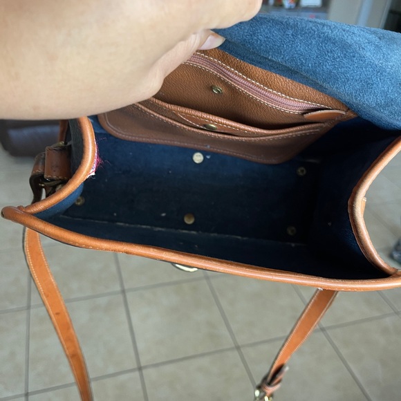 Vintage Dooney & Bourne Essex Pebbled Leather Crossbody - Picture 8 of 17